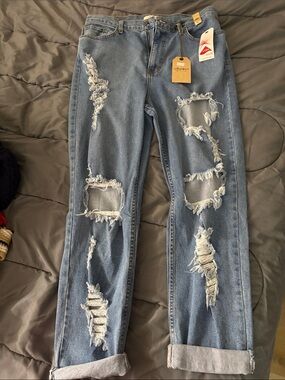 Vibrant Medium Wash Distressed Boyfriend Jeans